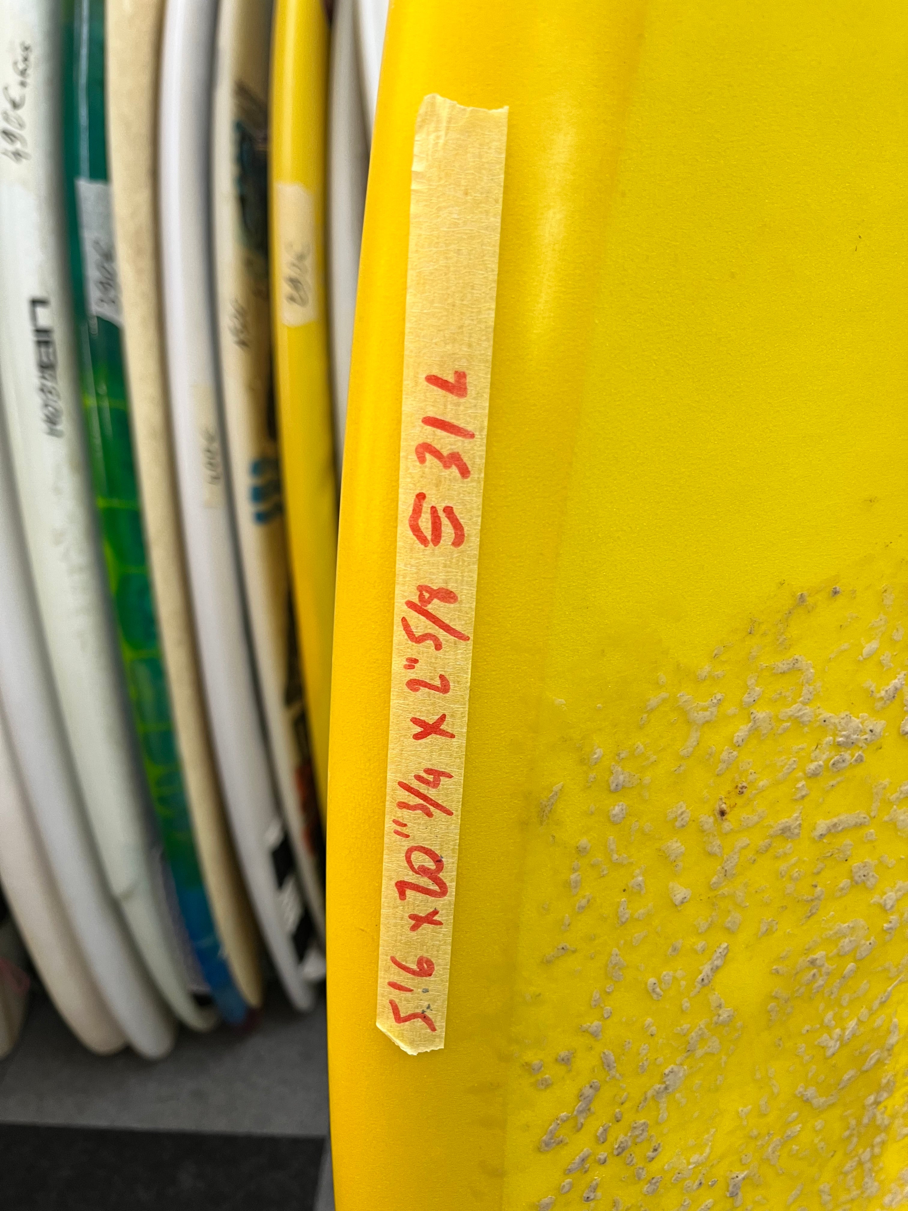 CAMPBELL BROTHERS OCTAFISH SURF 5'6“ Résine teintée jaune