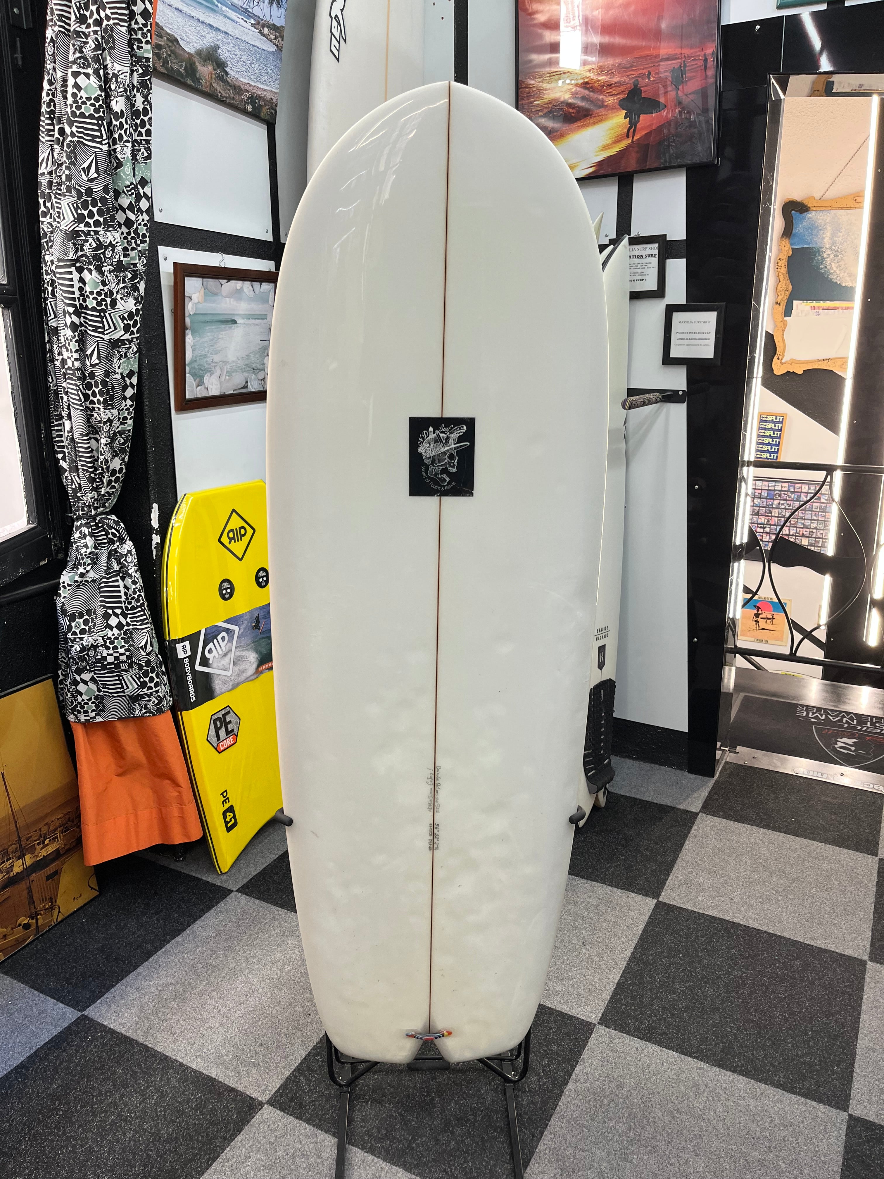 MINI SIMMONS REPLIQUE 5'6"