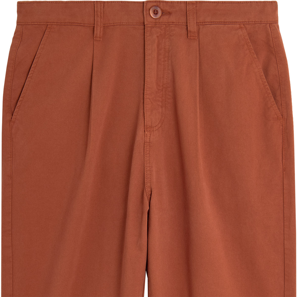 detail pinces passants pour ceinture et bouton couleur marron