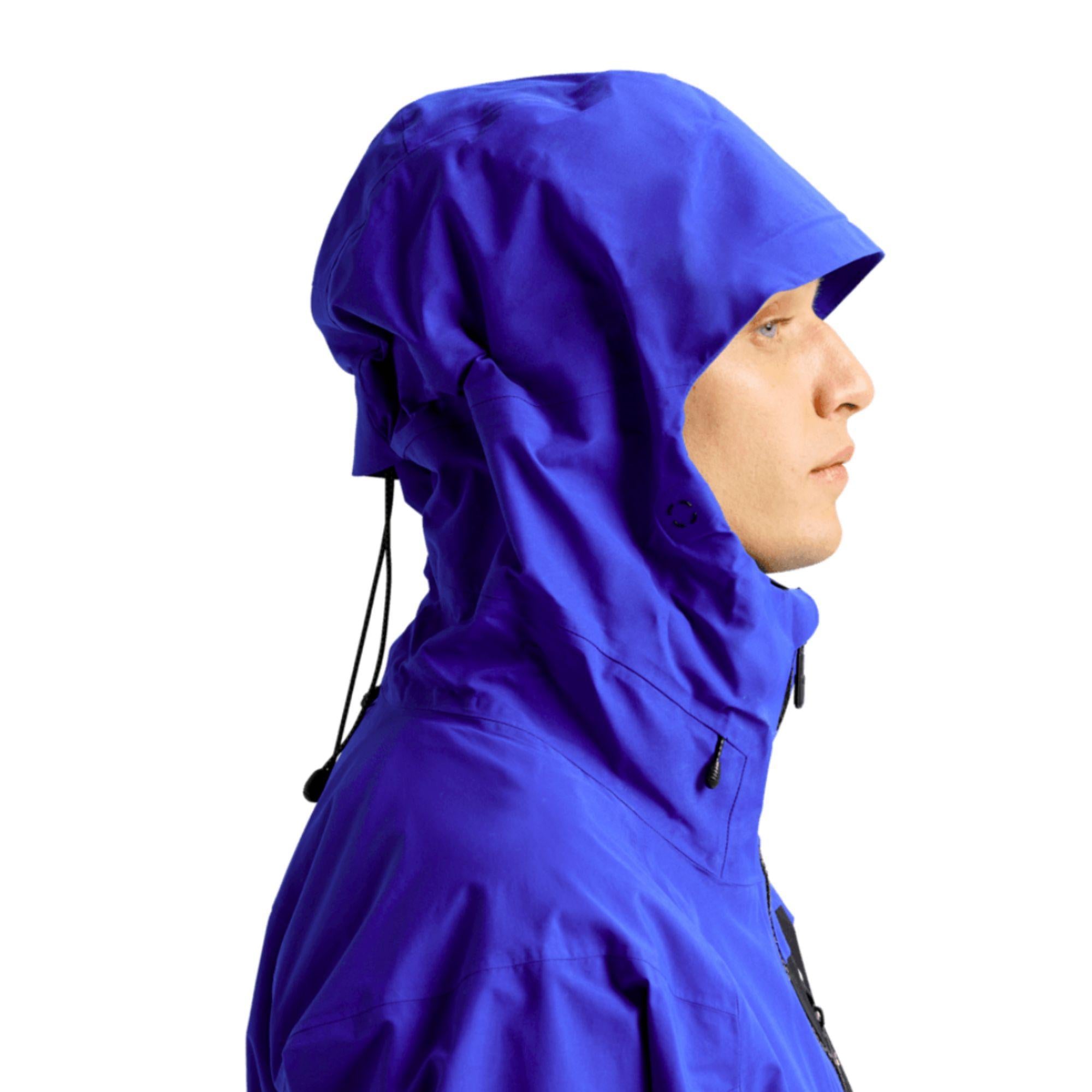 zoom capuche réglable