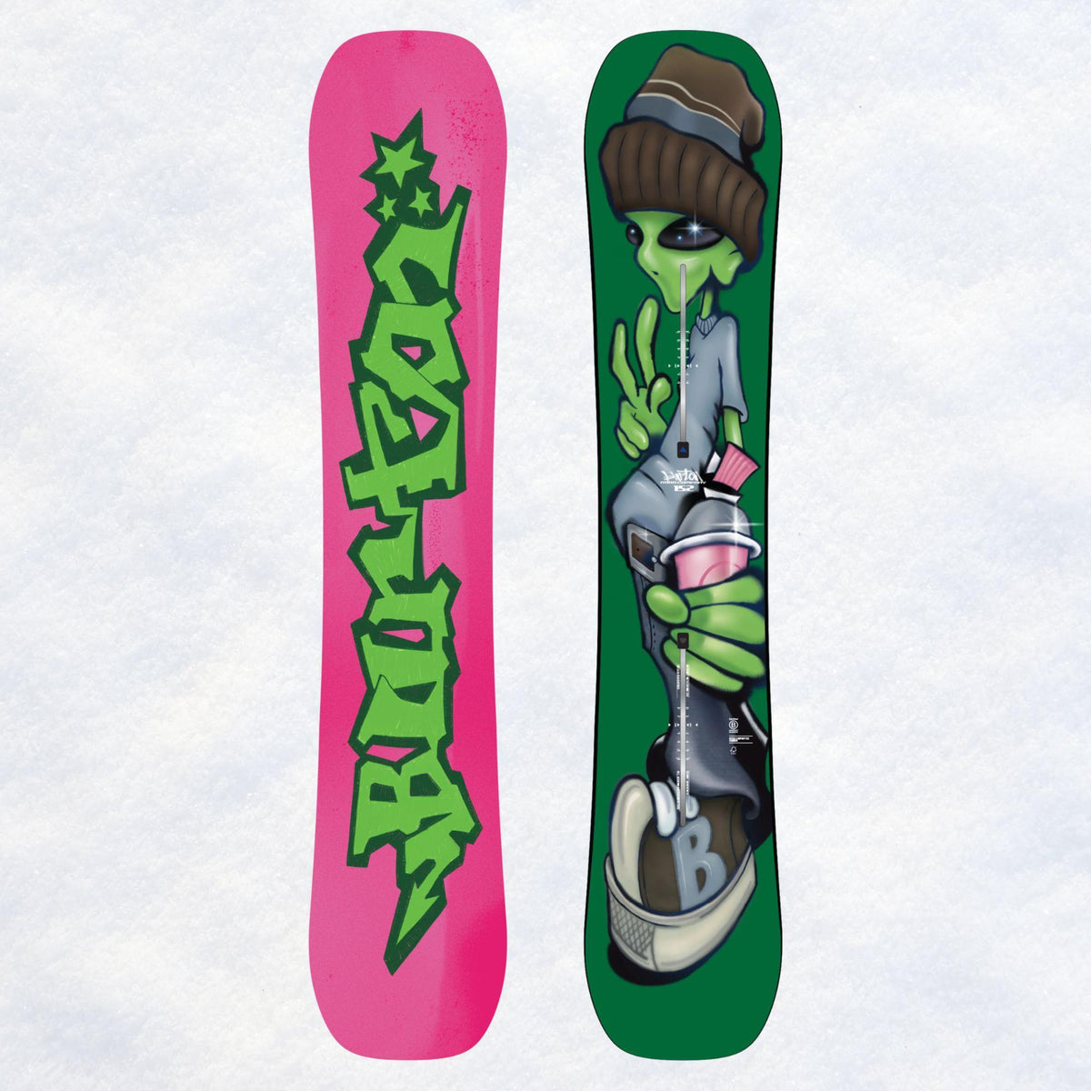 Burton Good Company Camber 152 présenté recto verso, semelle rose à lettrage vert et topsheet illustré sur fond vert