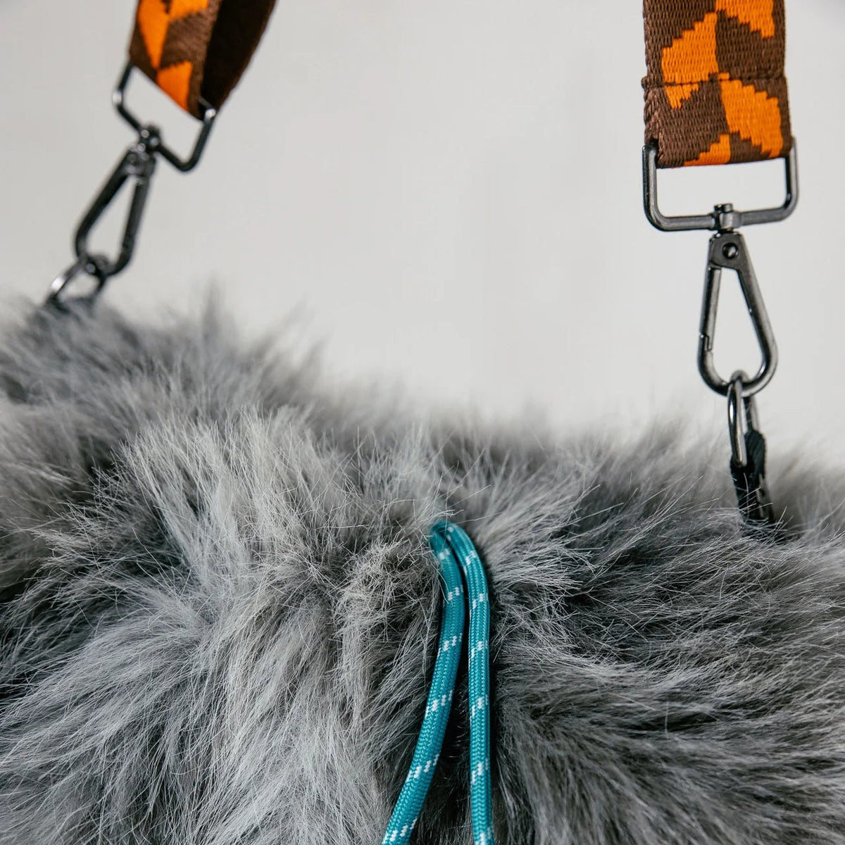 FREEMAN T.PORTER SAC FOURRURE KIKI BEAR grey