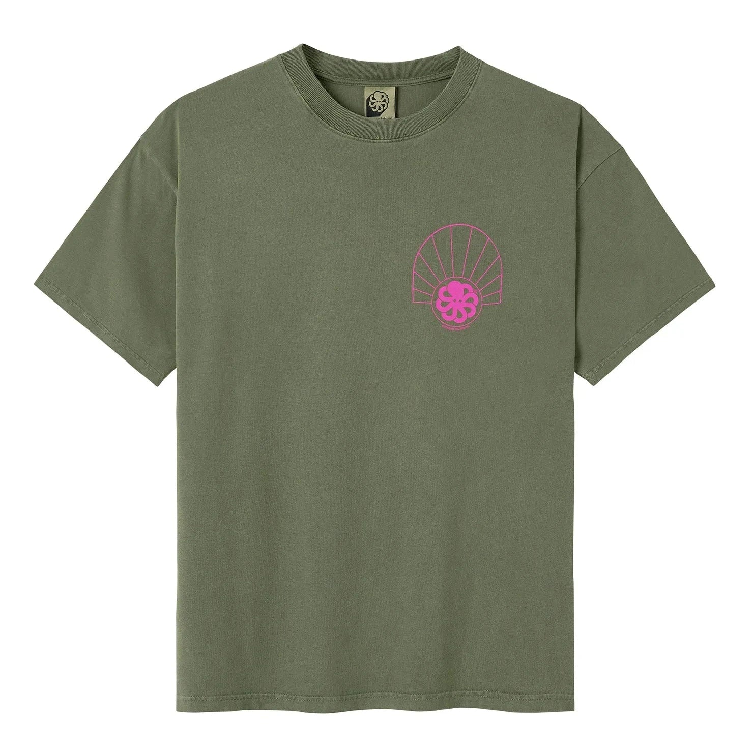 tee shirt homme jonsen island aki vue de face avec poulpe rose sur le coeur
