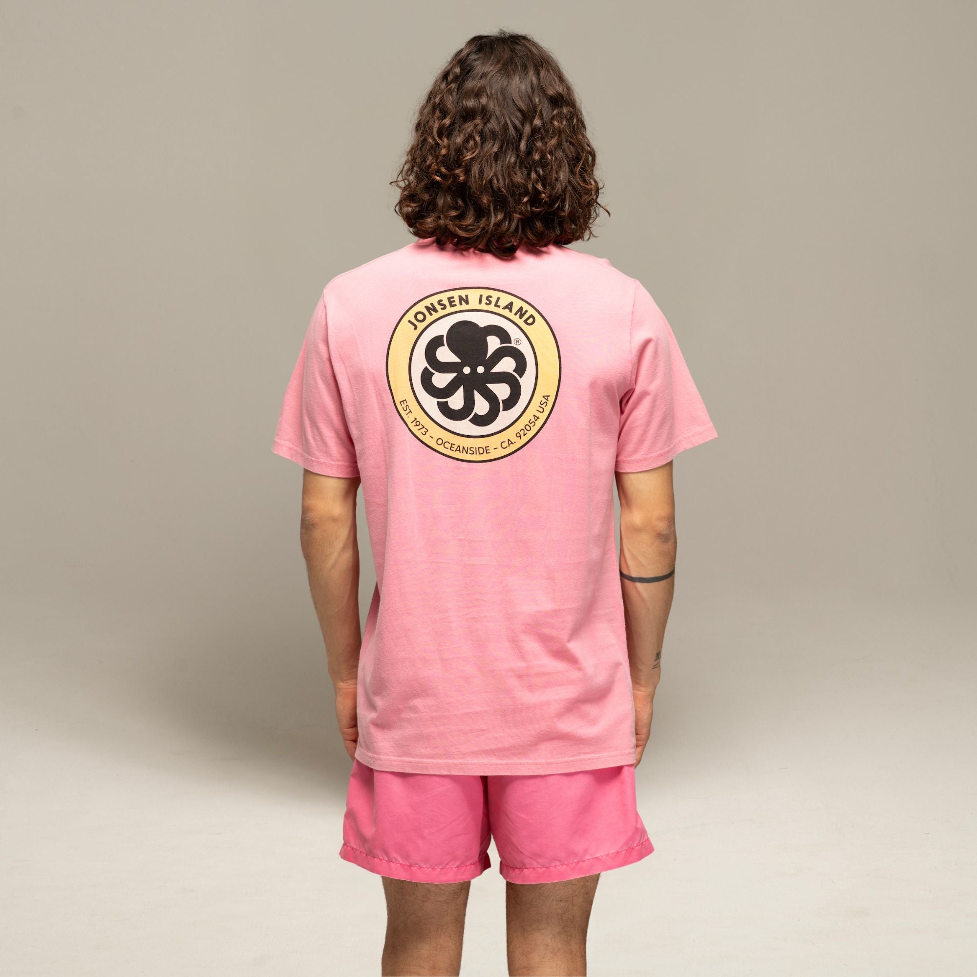 t-shirt jonsen island rose porté vue dos