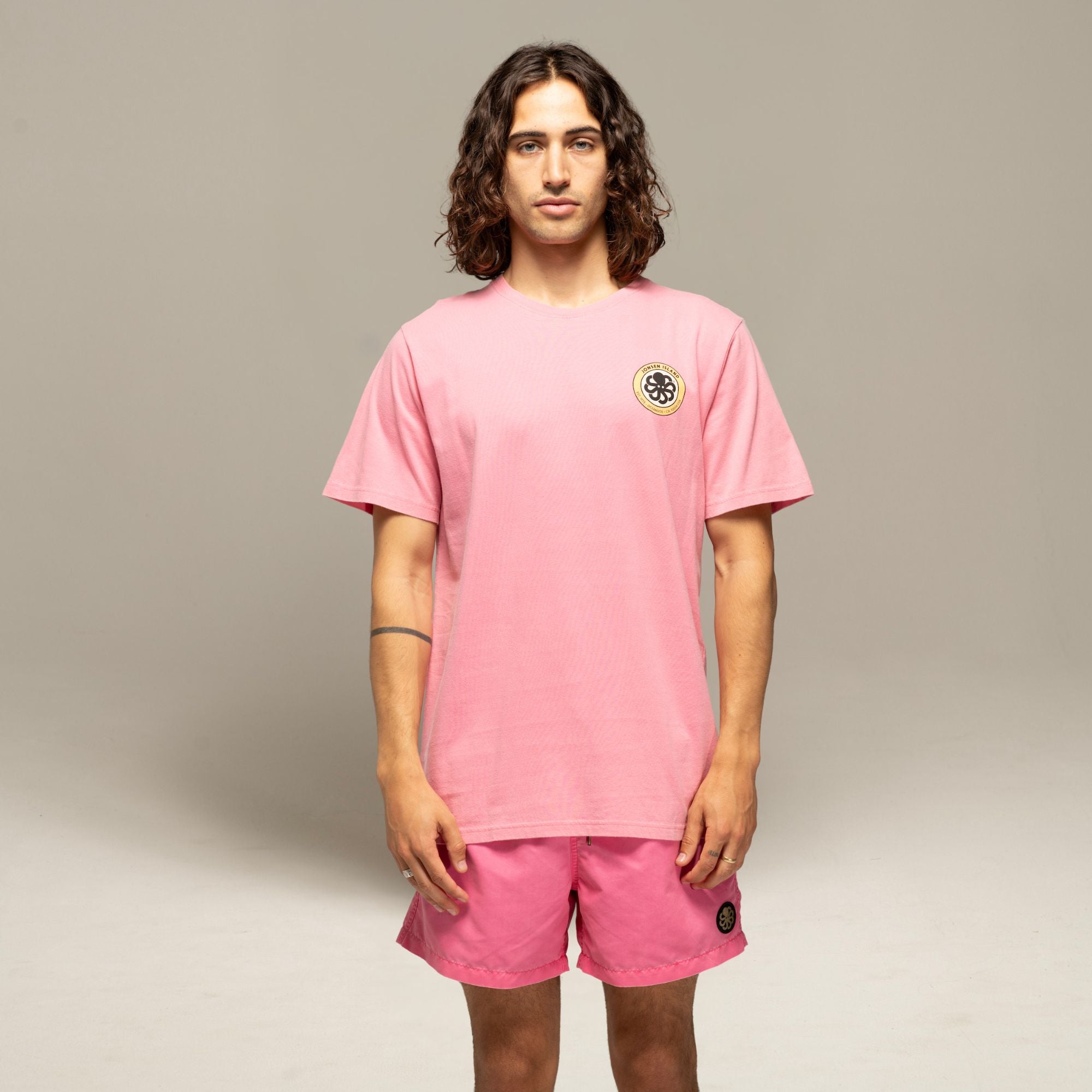 t-shirt rose vue face porté