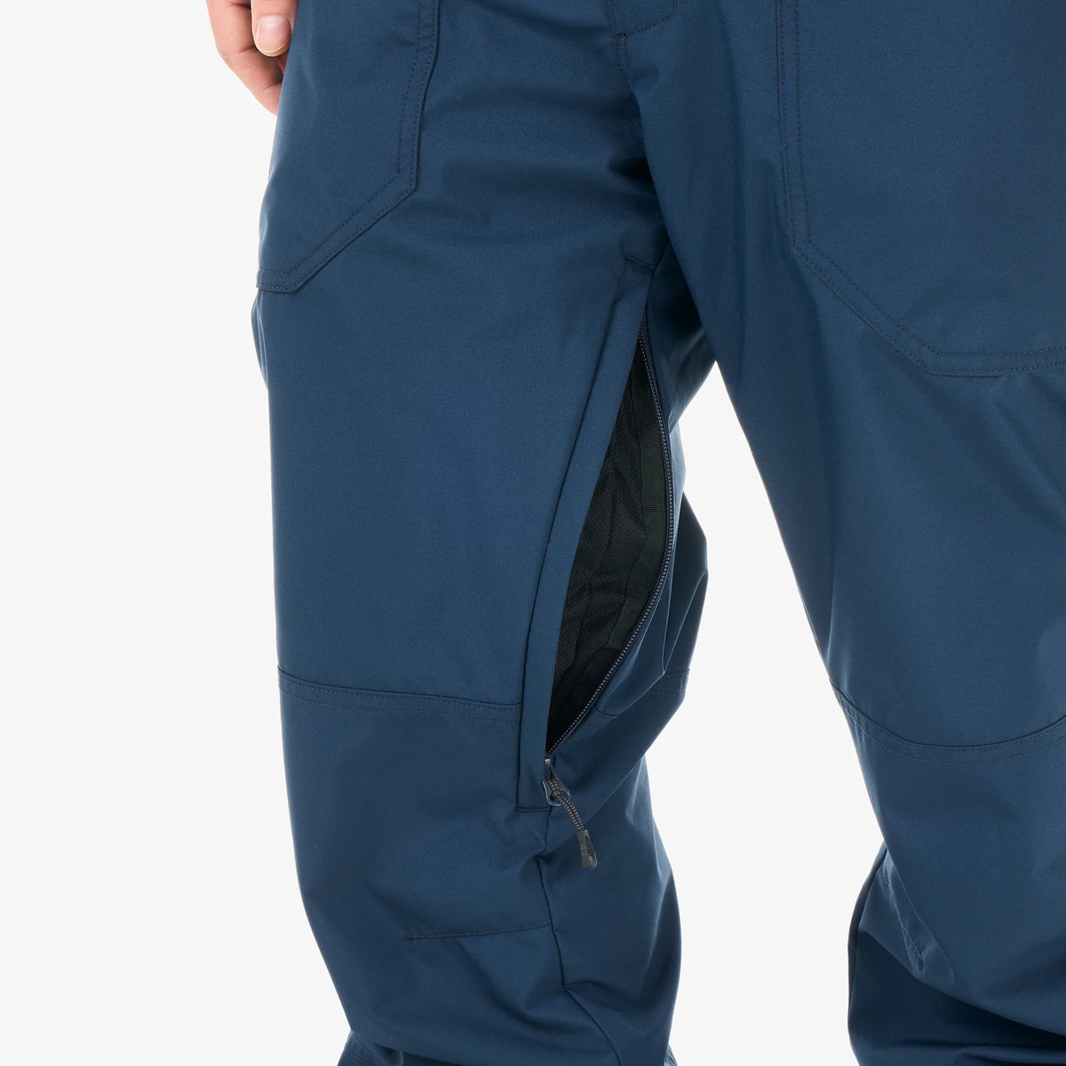 Détail de l’aération zippée sur la cuisse du pantalon de ski Picture Plan Pants Dress Blues