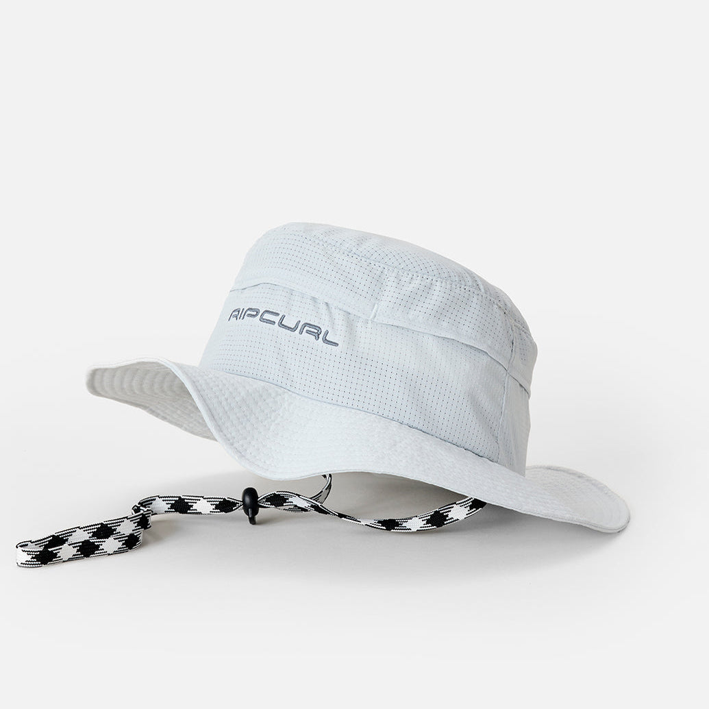 Chapeau Rip Curl Vaporcool Aerotech Chrome avec cordon de serrage réglable visible sous le bord