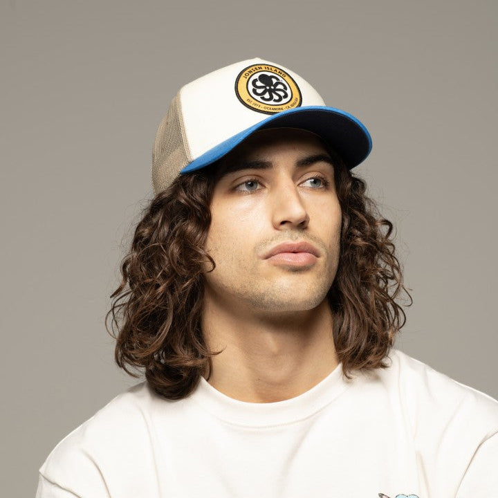 portée par un homme de face lifestyle