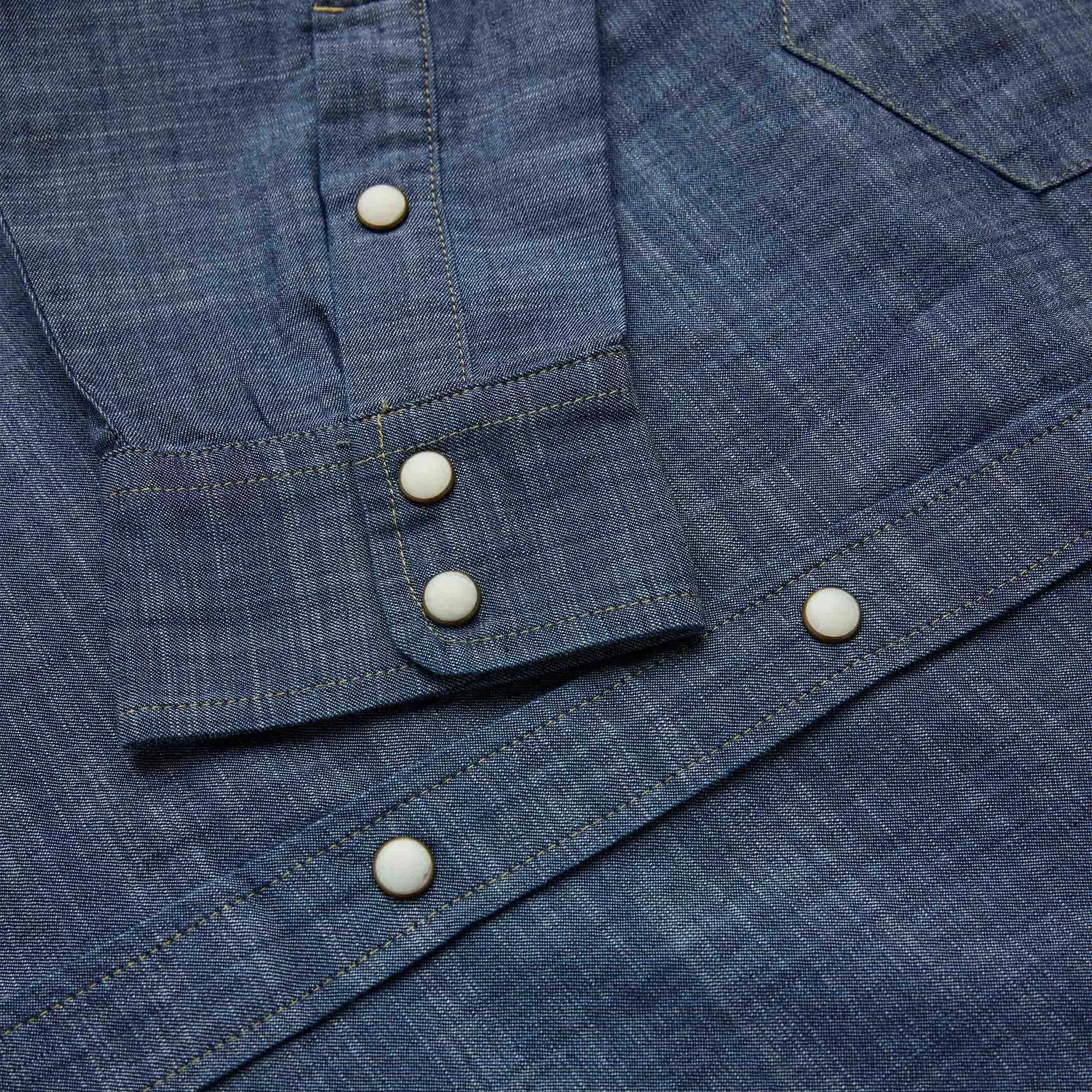 chemise en jean homme vissla zoom boutons pressions blancs et matière