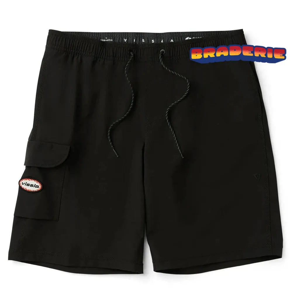 short de surf noir long vue de face avec poche cargo