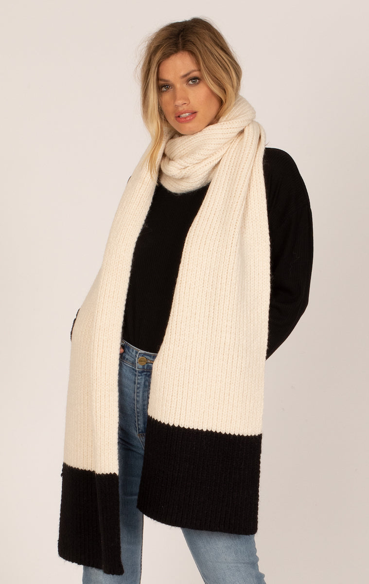 AMUSE ECHARPE COZY UP black