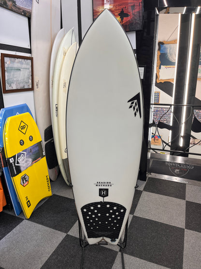 FIREWIRE MACHADO SEASIDE HÉLIUM 5’7“ avec dérives