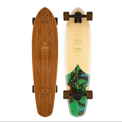 Longboard Arbor Groundswell Mission 35 pouces, vue du plateau supérieur en bois brun et du dessous clair avec motif végétal vert.