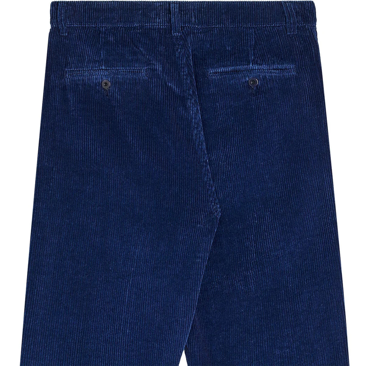 Détail des poches arrière passepoilées et de la texture côtelée du pantalon Bask in the Sun Maguro Indigo