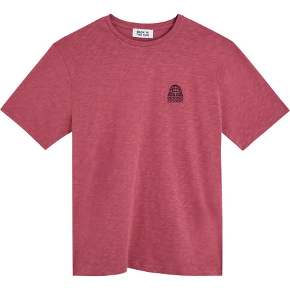 T-shirt homme Bask in the Sun Mini to the Sea Rosewood rouge chiné avec petit logo noir brodé sur la poitrine