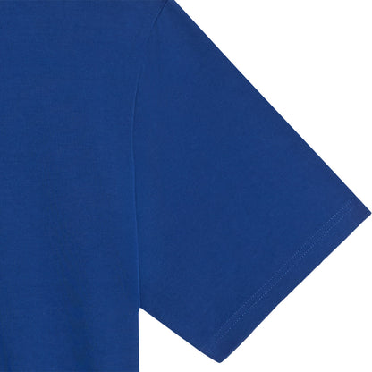 zoom coutures discretes manches