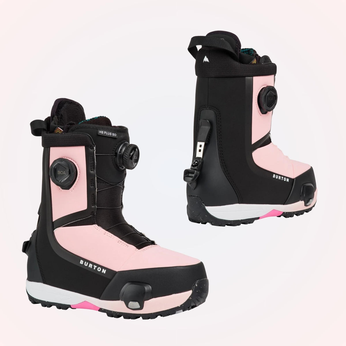 Paire de boots Highshot Plus noir et rose présentée sous deux angles, face et dos