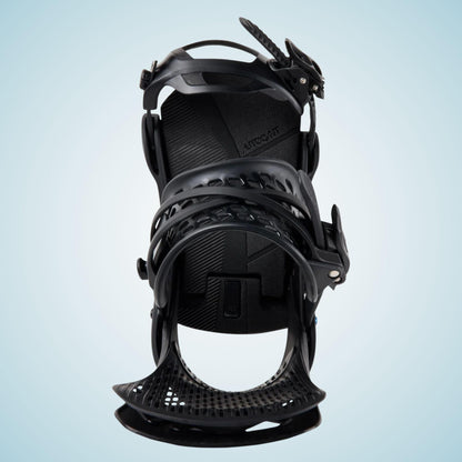Arrière de la fixation Burton noire, avec spoiler Kickback Hammock ajouré et structure enveloppante autour du talon