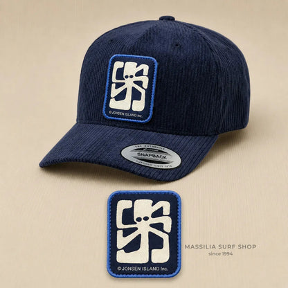 zoom logo poulpe blanc the artist sur casquette bleue