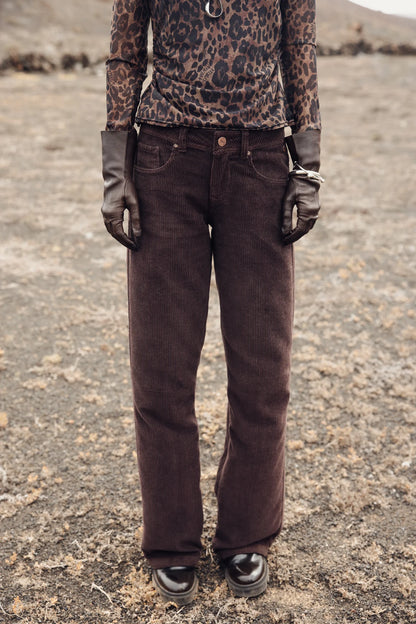 Pantalon femme taille basse en velours chocolat, jambes larges et tombé fluide