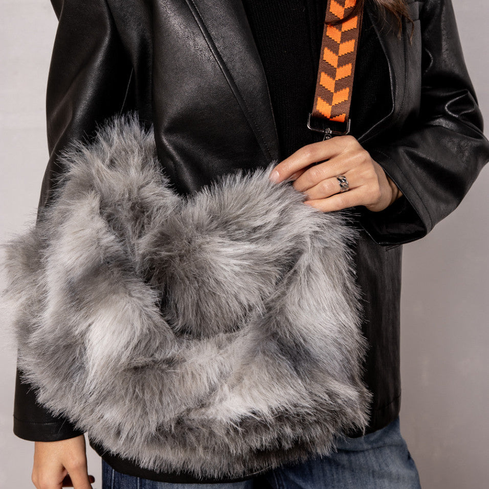 Grand sac femme Freeman T. Porter Kiki bear grey vue de face , fausse fourrure avec poils longs grise 