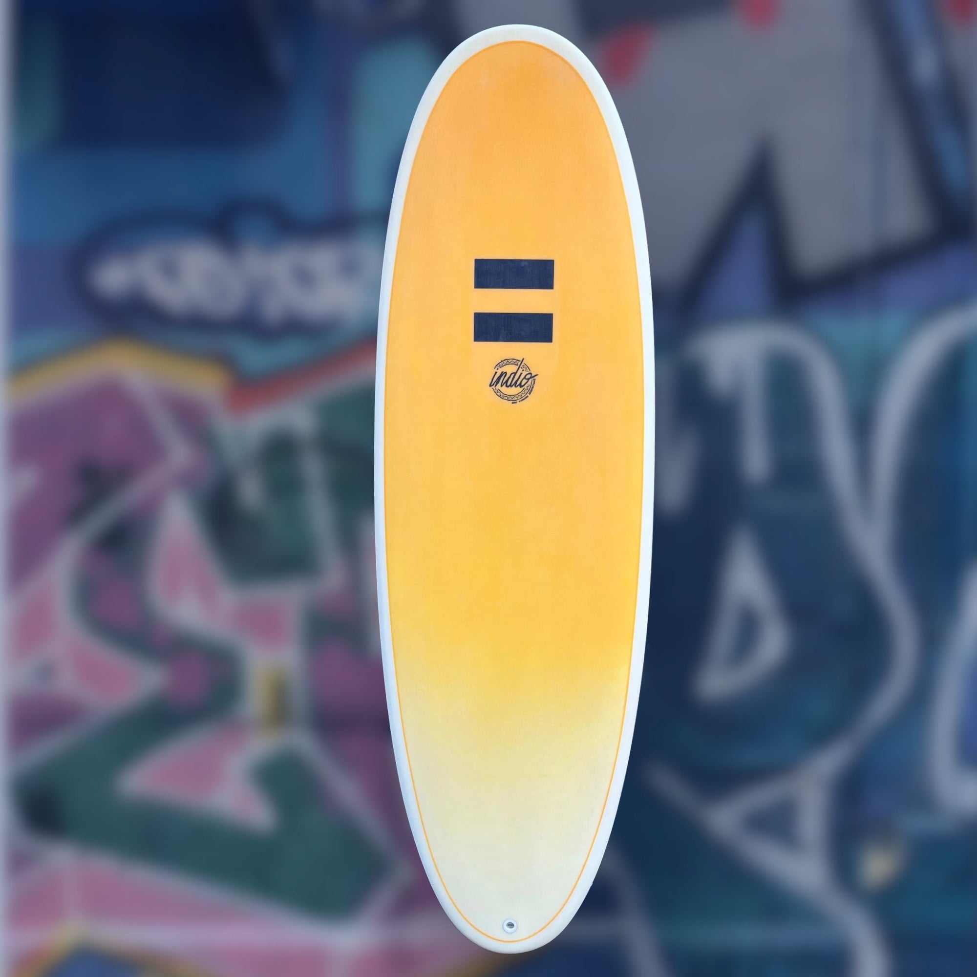 planche de surf orange vue de face taille 5'10"