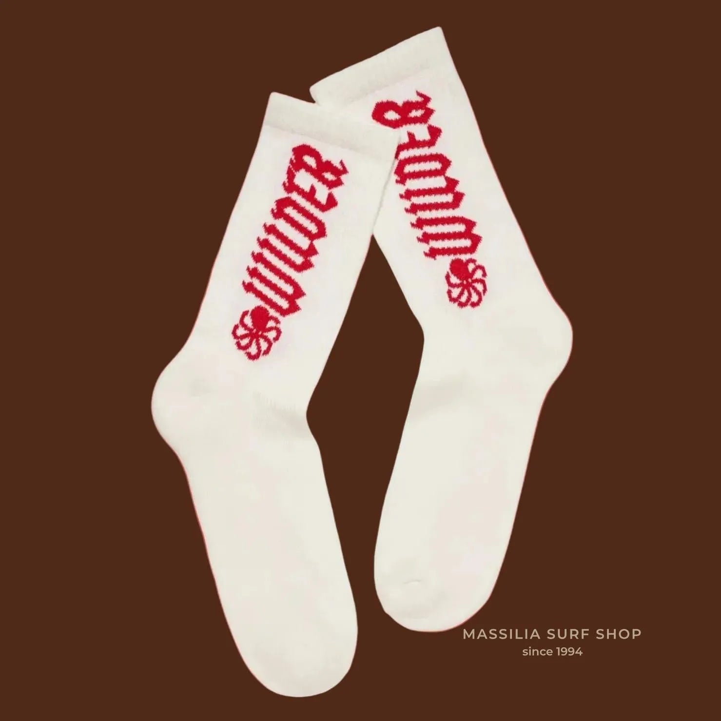 chaussettes jonsen island wilder blanche avec logo rouge