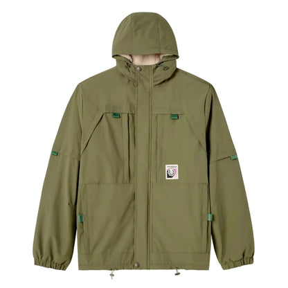 Vue produit de la Jade kaki, doublée sherpa, veste à capuche avec détails vert foncé, poches poitrine et petit patch pieuvre sur le bas avant