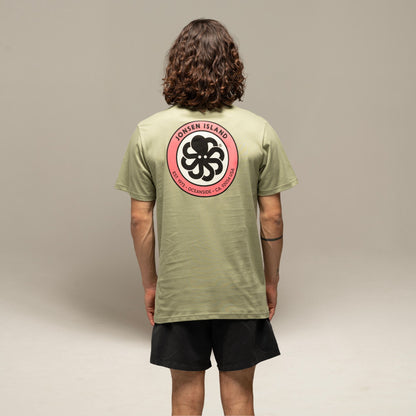 t shirt porté détail logo poulpe rose