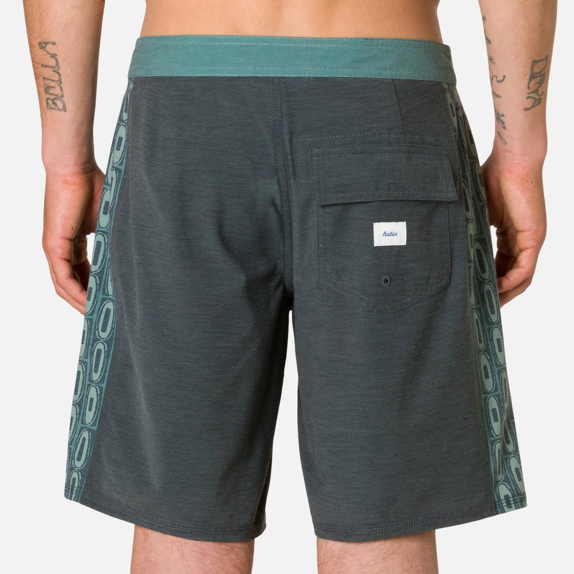maillot de surf katin homme vue arriere poche rabat velcro