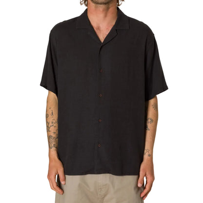 chemise noire homme katin teller  legere col cubain vue de face