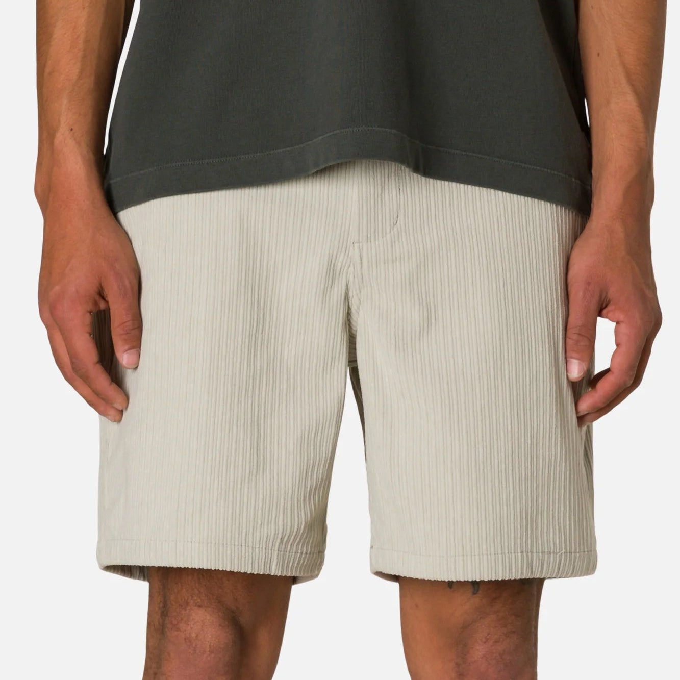 short katin beige velours cotele vue face coupe droite ete