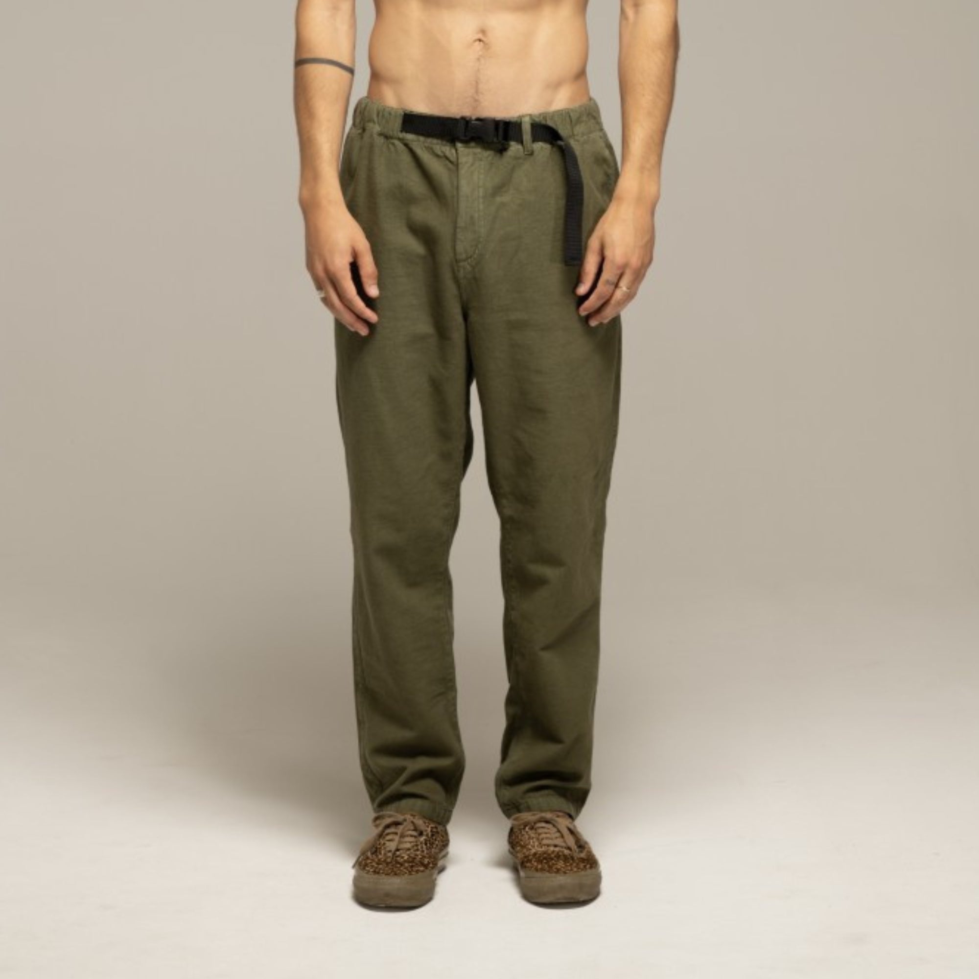 pantalon d'ete kaki pour homme coupe loose onsen island