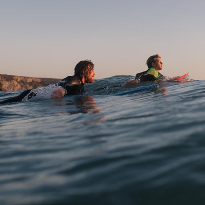 lifestyle pere et fils qui surfent ensembles hyperfreak 3/2+ o'neill
