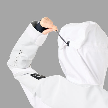 Capuche réglable et col protecteur de la veste de ski femme Picture Orakoon JKT Brillant White