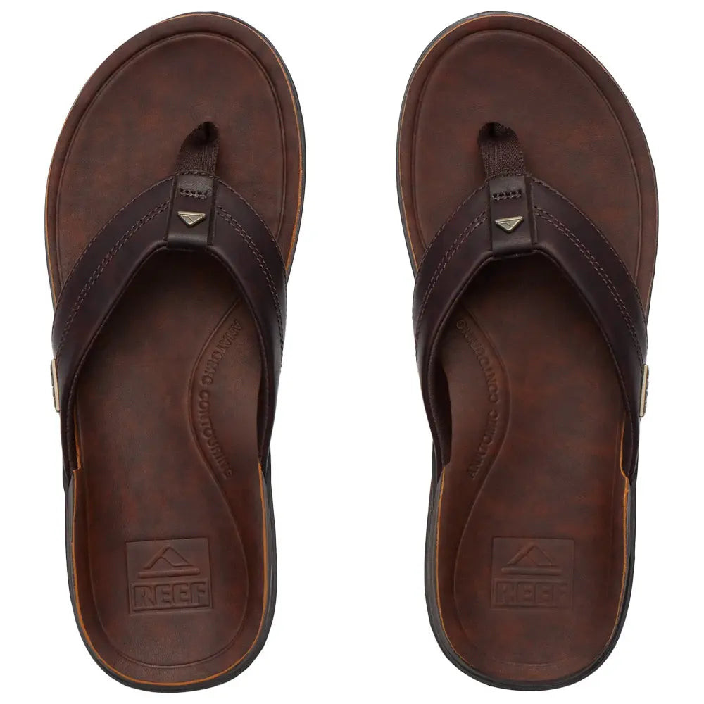 Vue dessus des tongs homme Reef Leather Offshore en cuir marron confort lifestyle surf