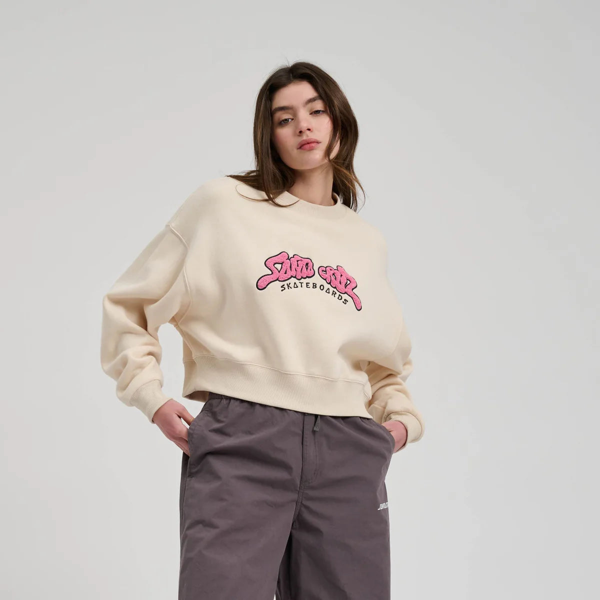 zoom logo winkowski 8baller en relief sweat femme coton style skate californien