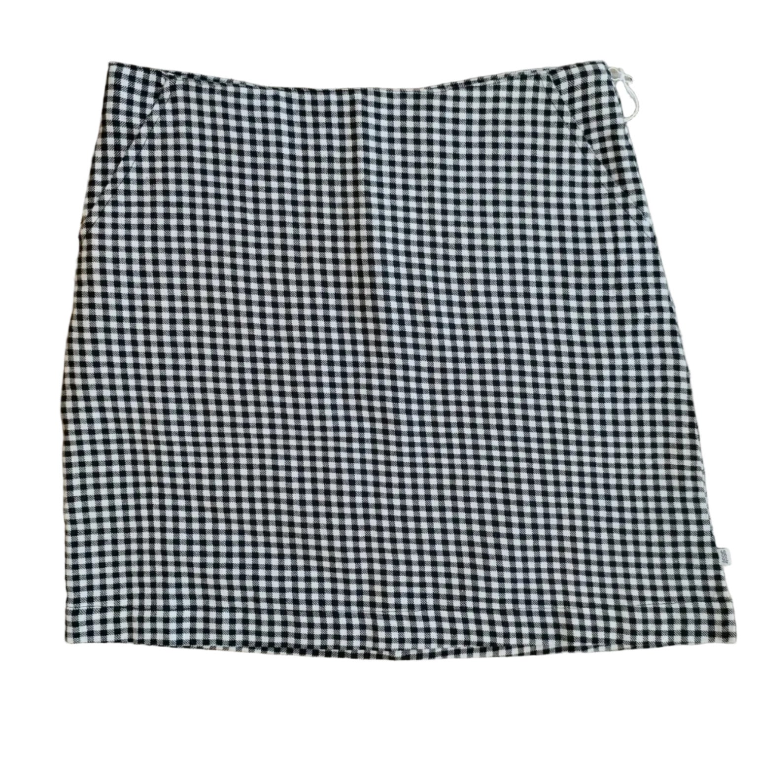 jupe courte pied de poule vue de face