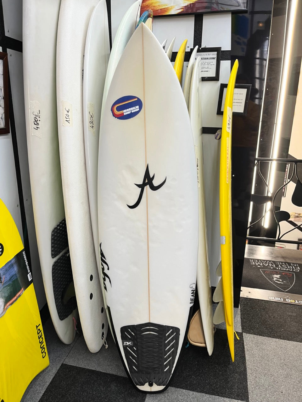surf blanc logo aloha avec pad noir 