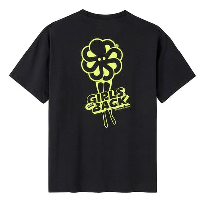 tee shirt confort noir jonsen island avec poulpe jaune et jambes de femme  vue de dos