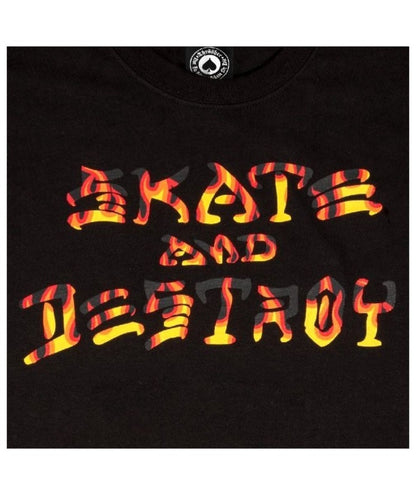détail logo skate and destroy