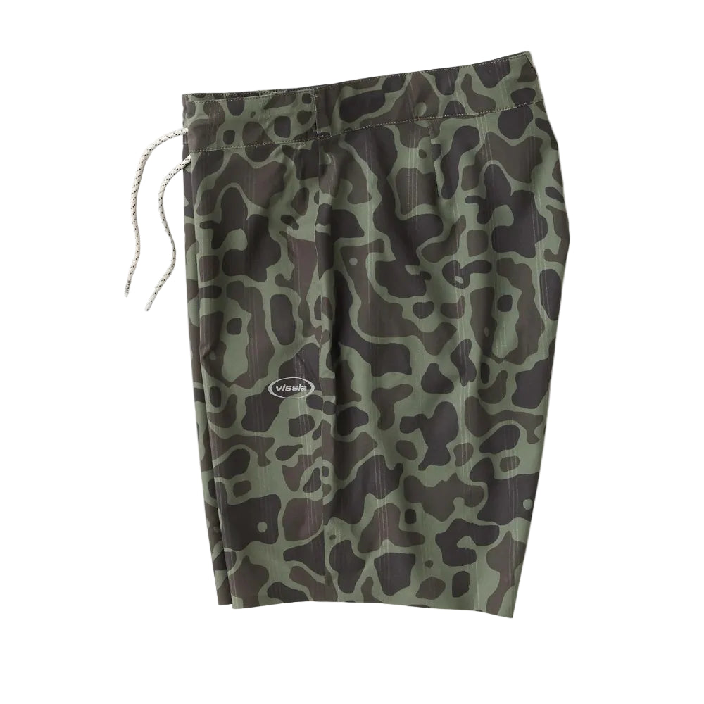 détail tissu technique Vissla High Seas perforations laser évacuation eau