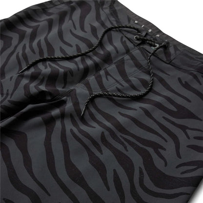 détail tissu maillot Vissla fibres coco texture technique stretch