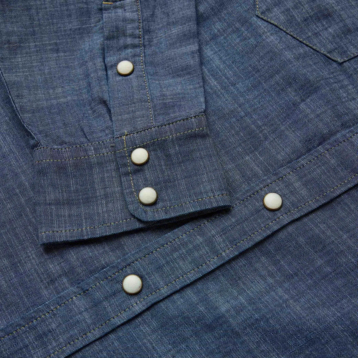 chemise en jean homme vissla zoom boutons pressions blancs et matière