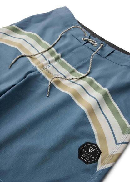 VISSLA ENFANT SHORT DE SURF LATITUDE 17“